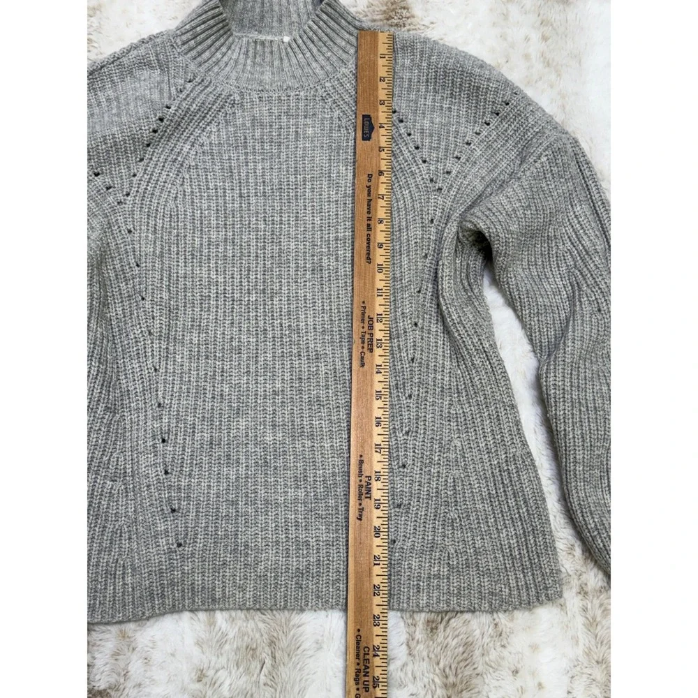 Gap Sweater Womens Medium Gray Merino Wool Quiet Luxury Fisherman Pointelle - Picture 3 of 7